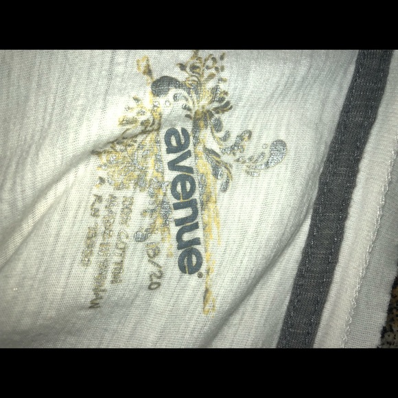 Avenue - Picture 5 of 5